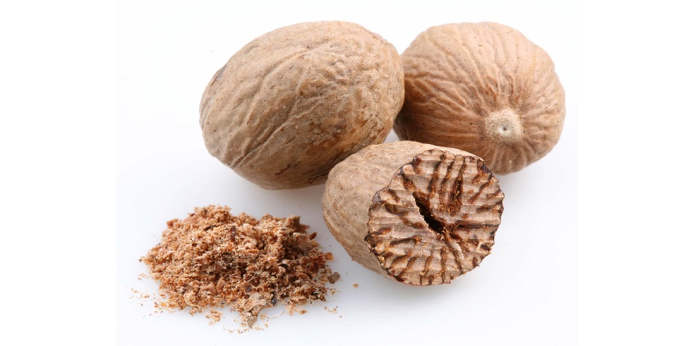 آشنایی با خواص جوز هندی - دانستنی های ورزشی آشنایی با خواص جوز هندی