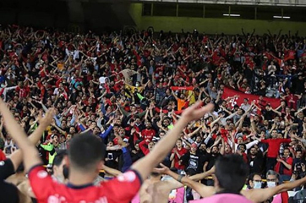 اثر تماشاگری بر ورزشکار - عکس های فوتبالی اثر تماشاگری بر ورزشکار