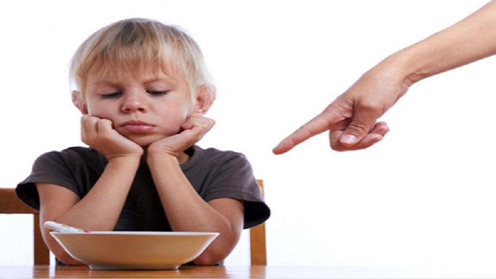 بی حالی و کسالت از علایم کمبود تغذیه‌ای در کودکان ورزشکار