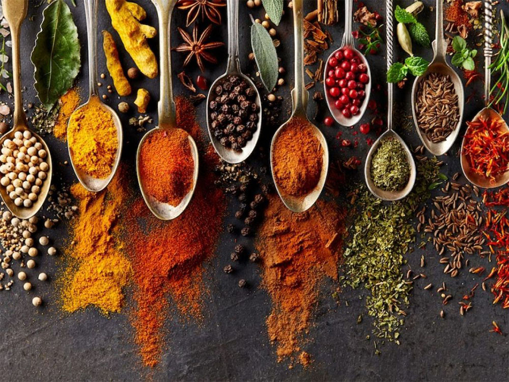 هر ادویه چه خاصیتی دارد ؟ - دانستنی های ورزشی هر ادویه چه خاصیتی دارد ؟