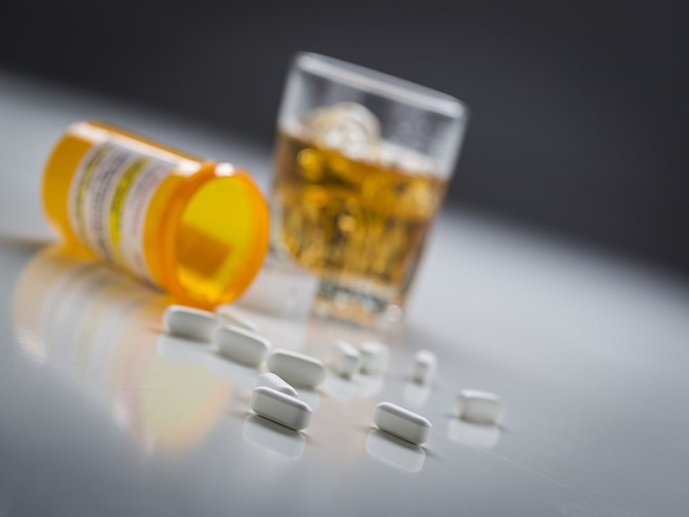 تداخل الکل با داروها؛ مصرف کدام داروها با الکل خطرناک است؟