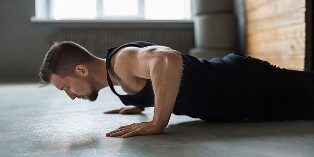 بدون نیاز به وزنه عضله بسازید؛ عضله سازی با وزن بدن