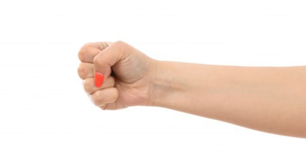 تأثیر مشت کردن دست چپ بر افزایش تمرکز ورزشکاران - دانستنی های ورزشی تأثیر مشت کردن دست چپ بر افزایش تمرکز ورزشکاران