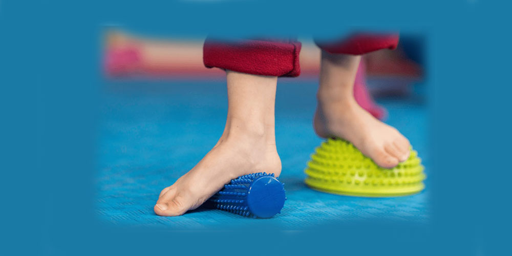 علت صافی کف پا چیست و چگونه کف پای صاف را درمان کنیم؟ - دانستنی های ورزشی علت صافی کف پا چیست و چگونه کف پای صاف را درمان کنیم؟