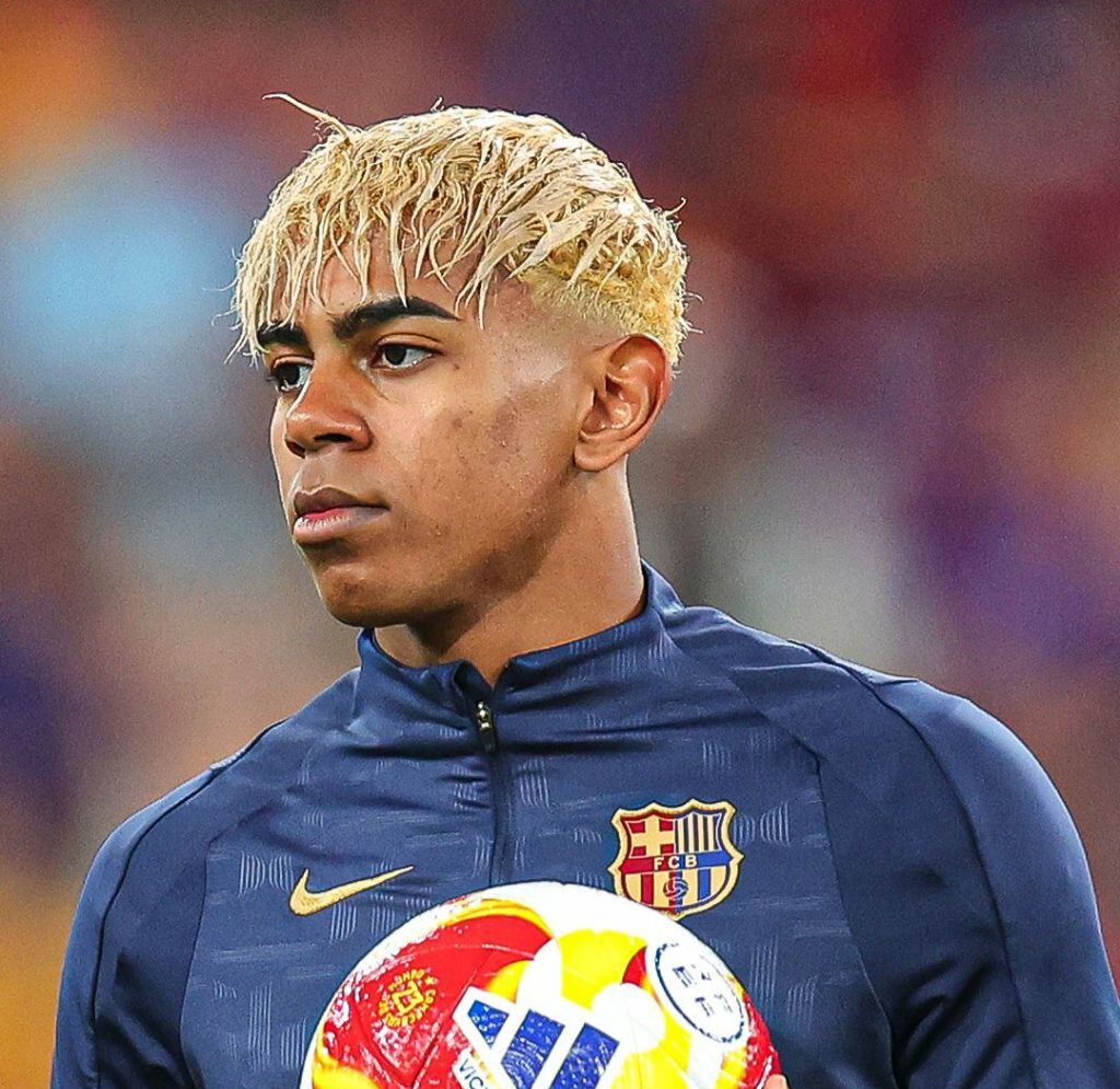 دستمزد لامین یامال در بارسلونا - دانستنی ها دستمزد لامین یامال در بارسلونا