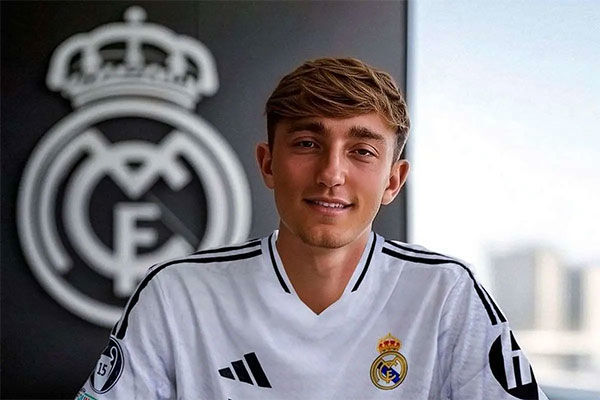 دین هویسن بازیکن رئال مادرید