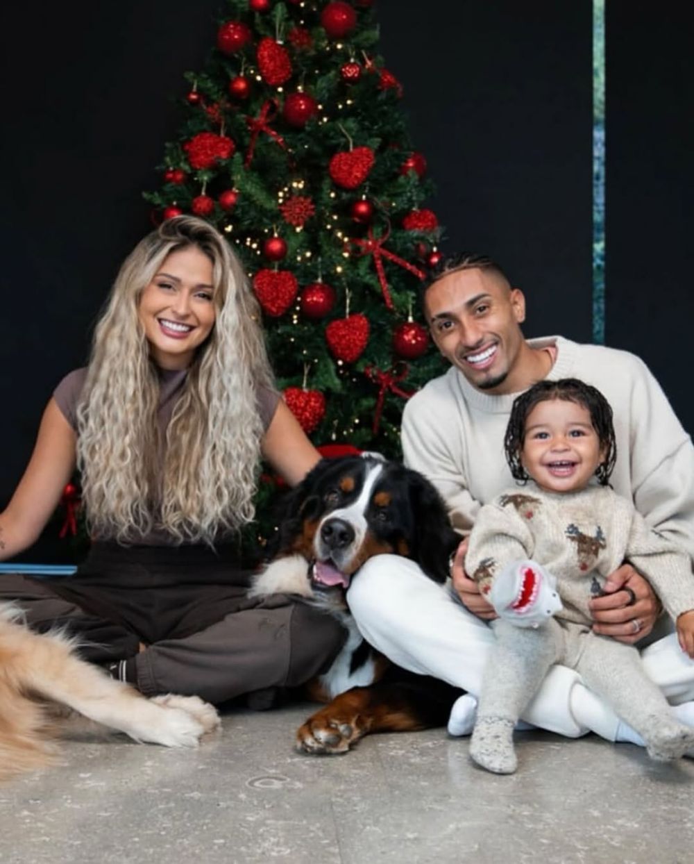 عکس خانوادگی رافینیا