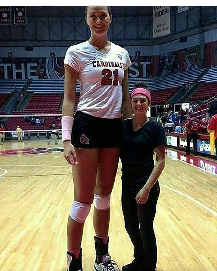 بلند قدترین والیبالیست زن جهان - دانستنی ها بلند قدترین والیبالیست زن جهان