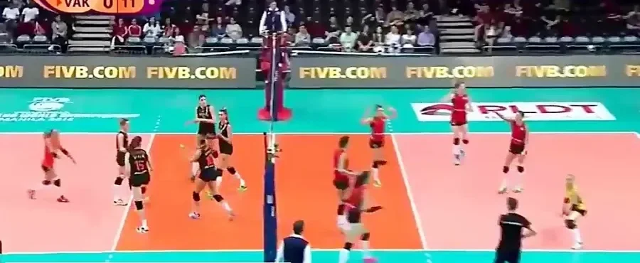 والیبالیست جوردن لارسون