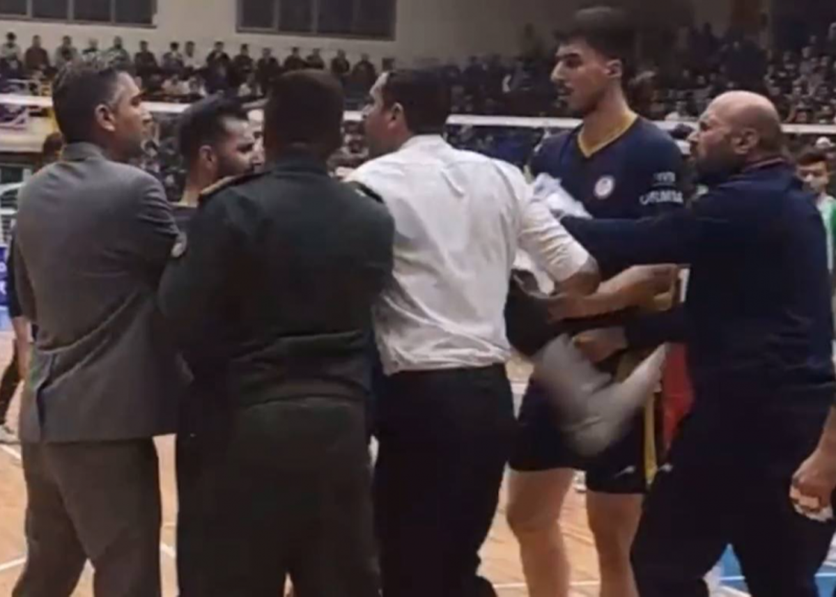 درگیری عرشیا به نژاد - دانستنی ها درگیری عرشیا به نژاد