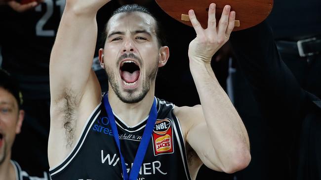 دستاوردهای حرفهای کریس گولدینگ - دانستنی ها دستاوردهای حرفهای کریس گولدینگ