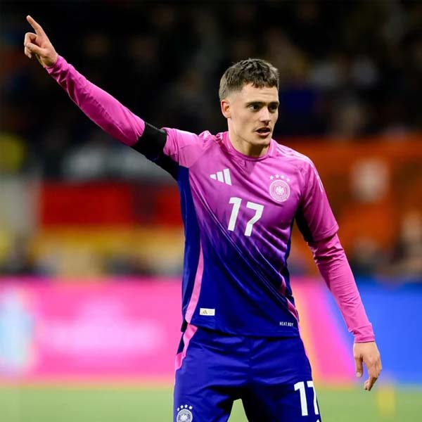 فلوریان ویرتز والپیپر - دانستنی ها فلوریان ویرتز والپیپر