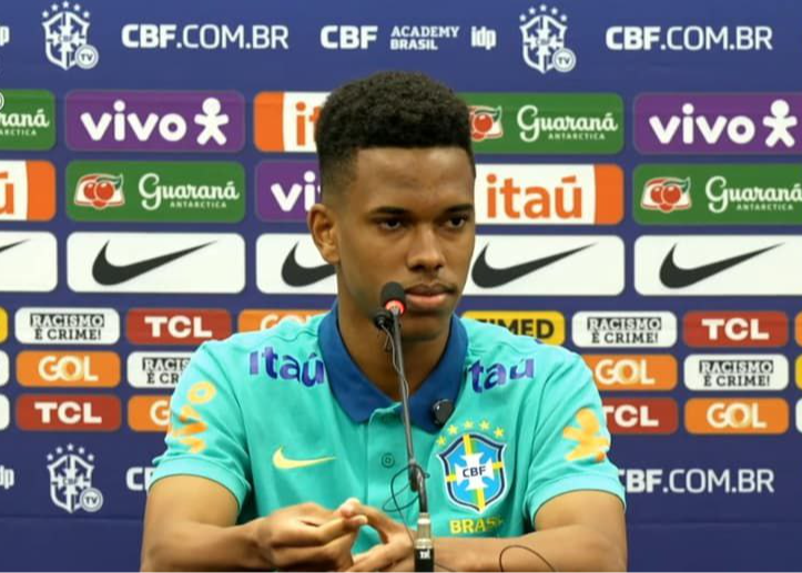 استوائو ویلیان اهل کجاست