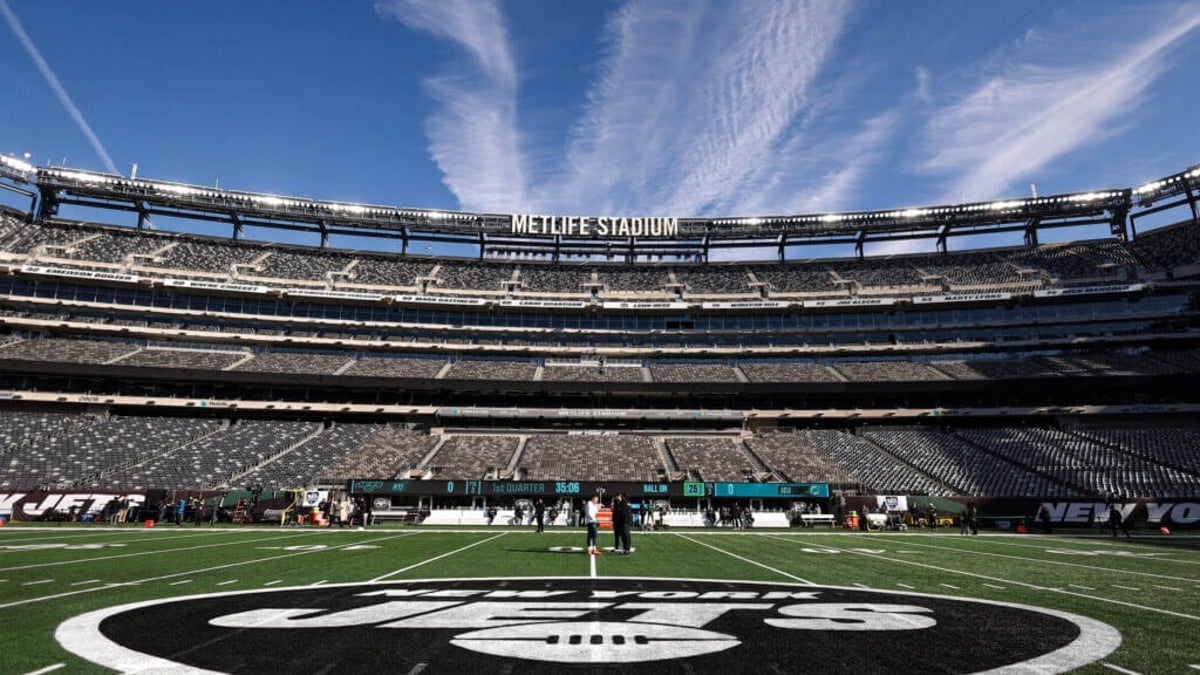 تصاویر ورزشگاه متلایف