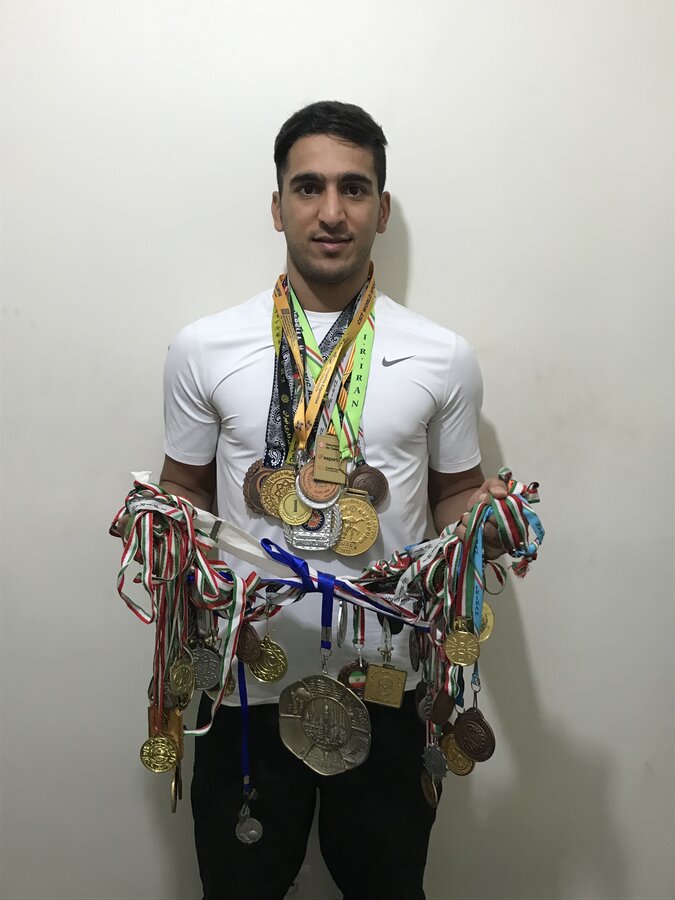 حمیدرضا زرین پیکر والپیپر - دانستنی ها حمیدرضا زرین پیکر والپیپر