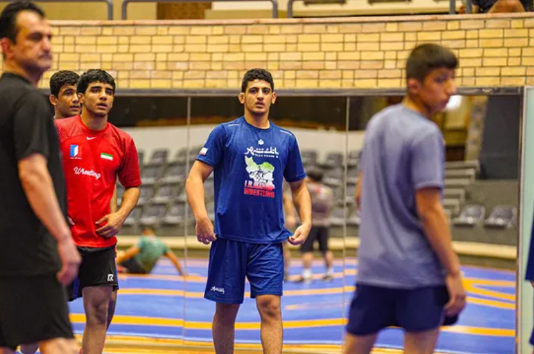 عکس امیرعلی علیزاده برای کامپیوتر