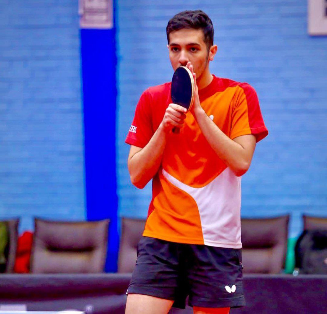 عکس مبین علیپور تنیس کار