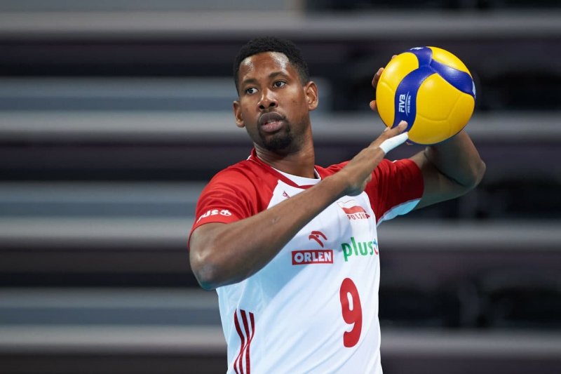 عکس پروفایل ویلفردو لئون