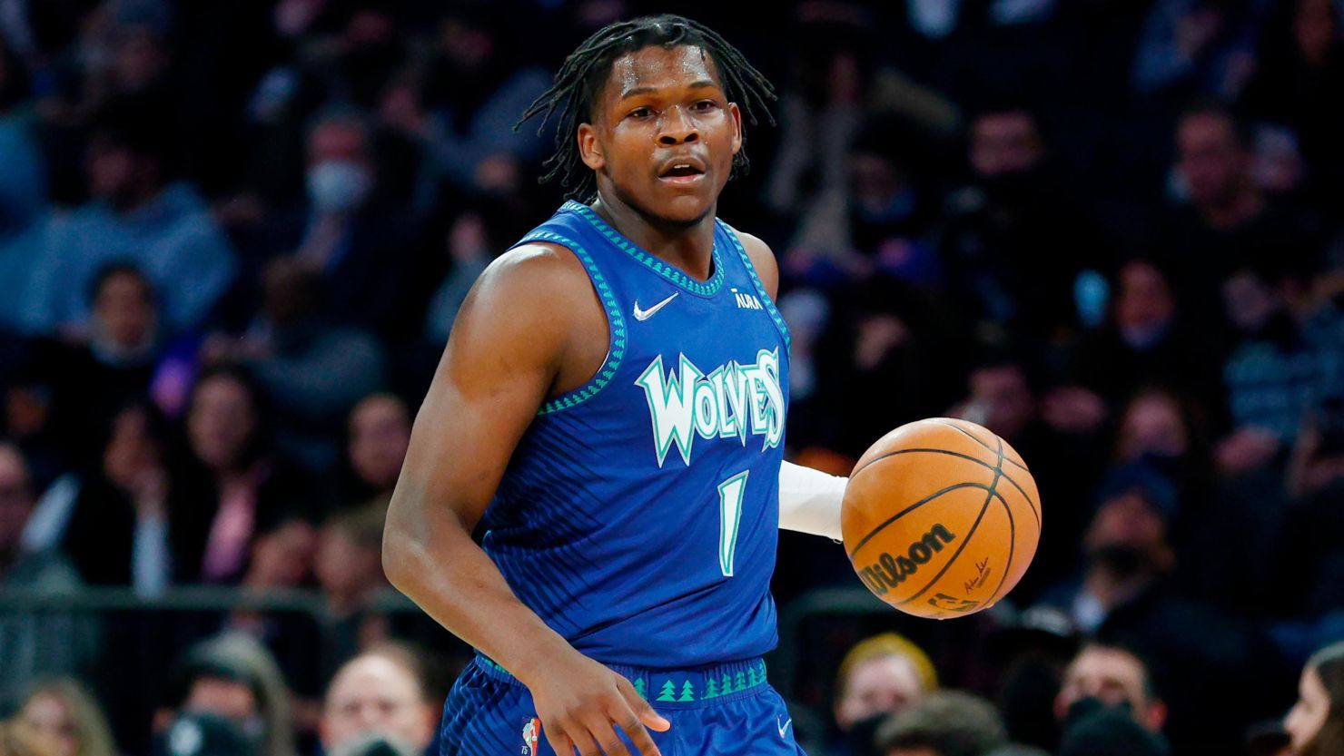 قد بسکتبالیست آنتونی ادواردز