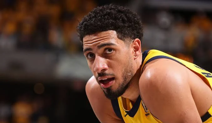 قد بسکتبالیست تایریس هالیبرتون