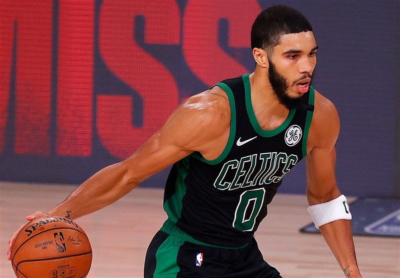 قد بسکتبالیست جیسون تیتوم