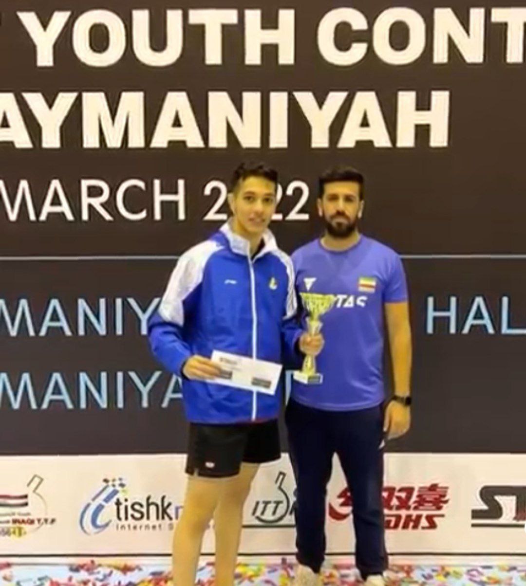 مبین علیپور تنیس کار قهرمانی در مسابقات منطقه یک کشور