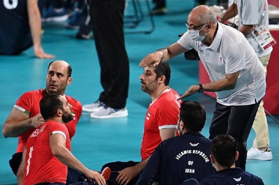 مربی والیبال نشسته هادی رضایی