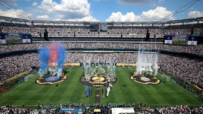 مرورهای ورزشگاه متلایف