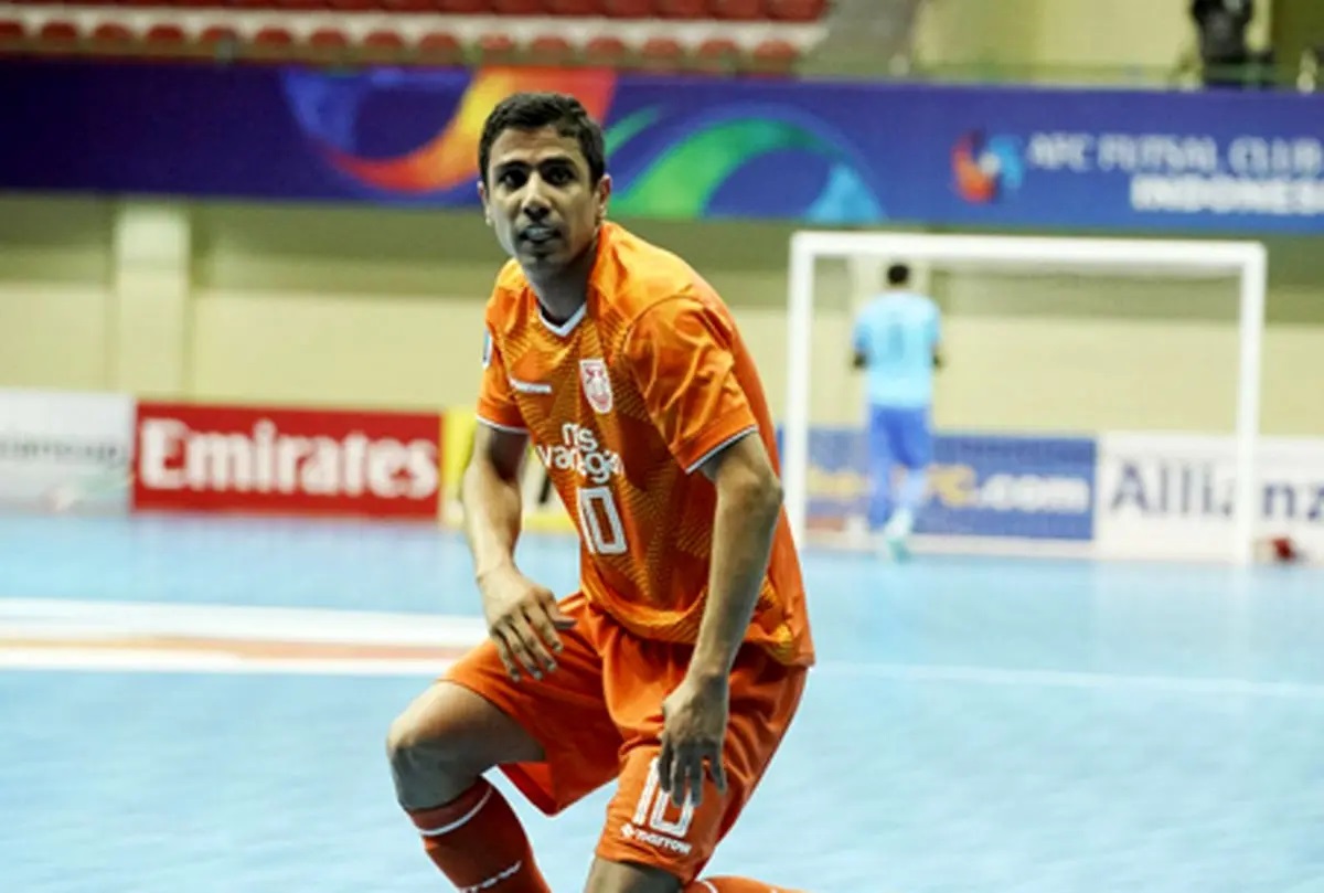 تجربههای لژیونری حسین طیبی تجربههای لژیونری حسین طیبی