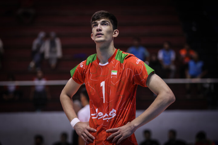 طاها بهبودنیا والیبال