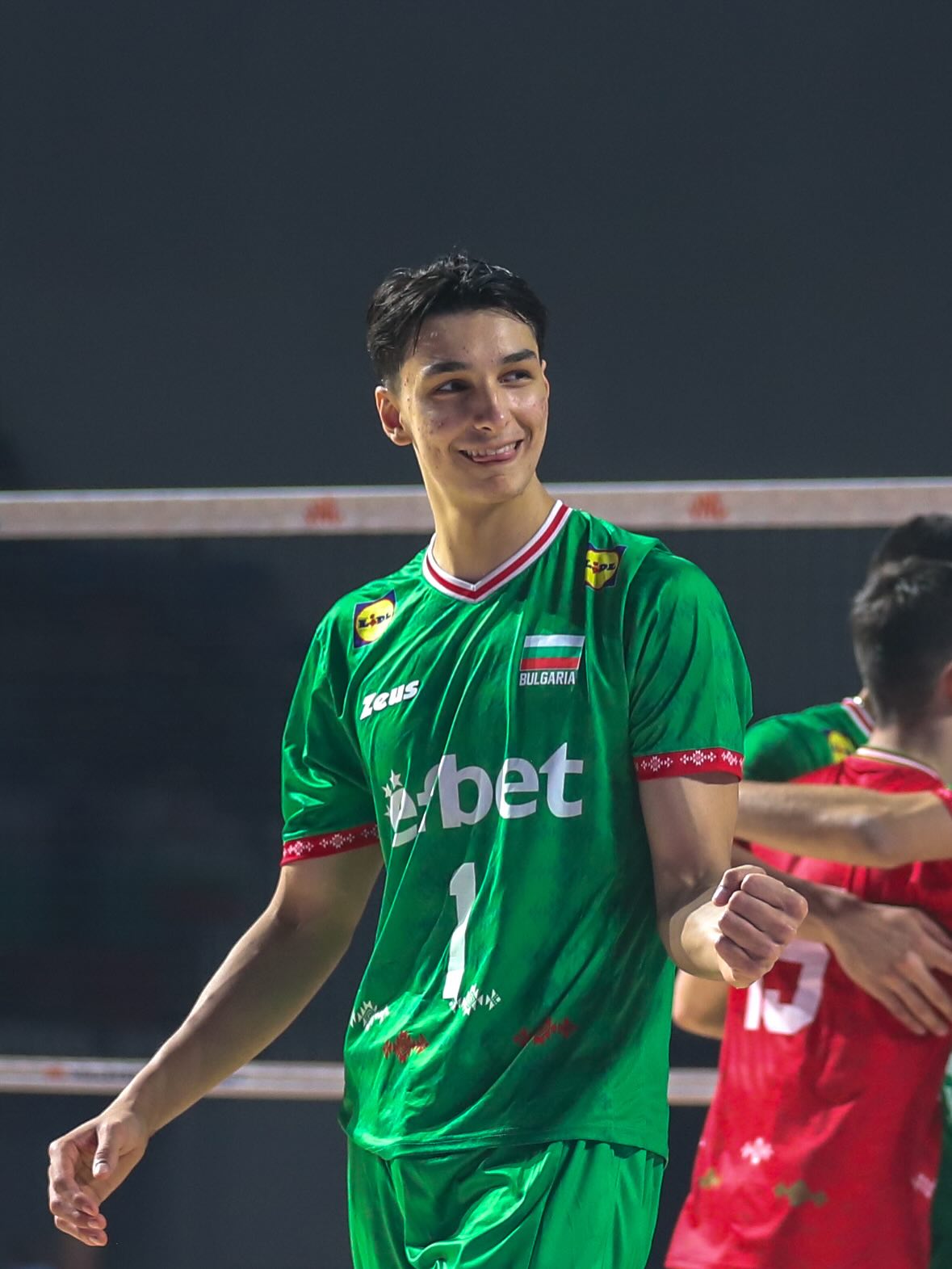 عکس جذاب سیمون نیکولوف عکس جذاب سیمون نیکولوف