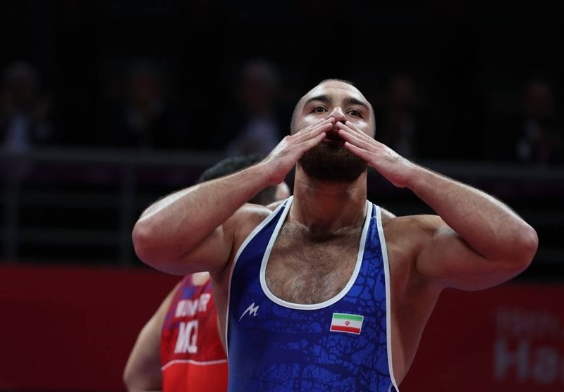 عکس پروفایل امیرحسین زارع