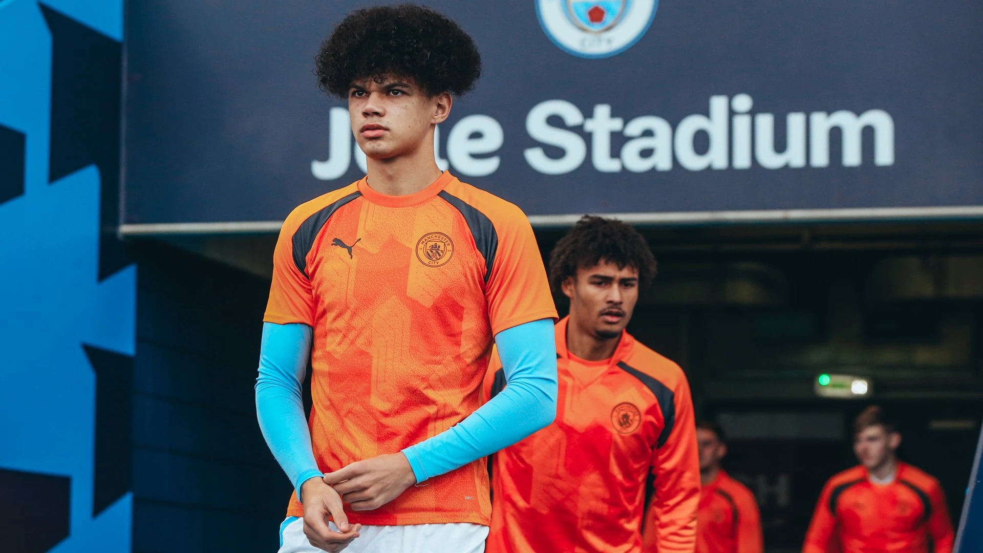 عکس نیکو اورایلی