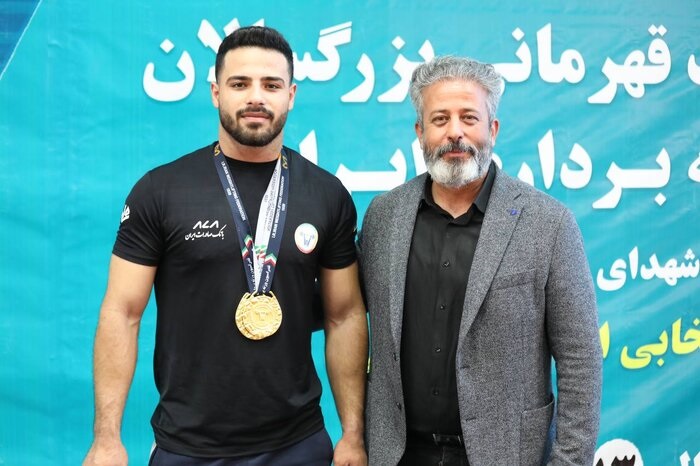 نخستین مدال وزنه برداری ایران توسط معینی