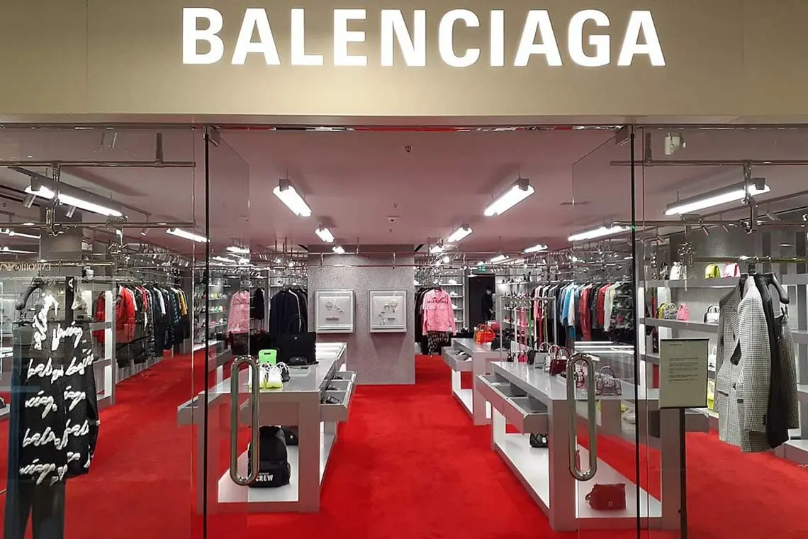 Balenciaga (بالنسیاگا) – اسپانیا