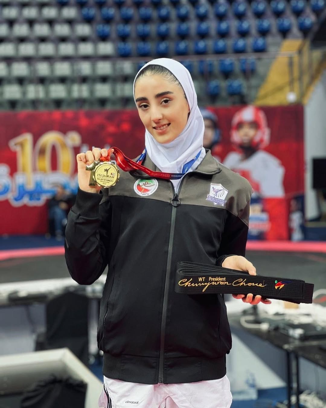 والپیپر سعیده نصیری برای کامپیوتر