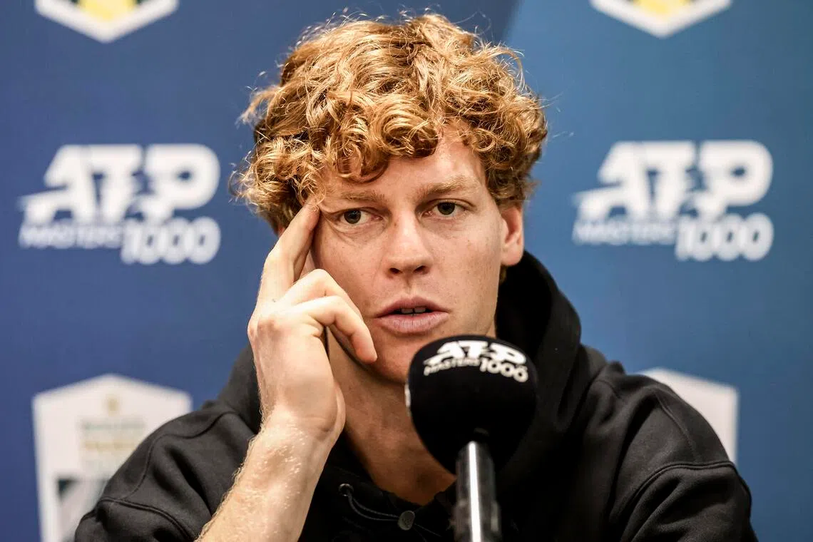 یانیک سینر والپیپر