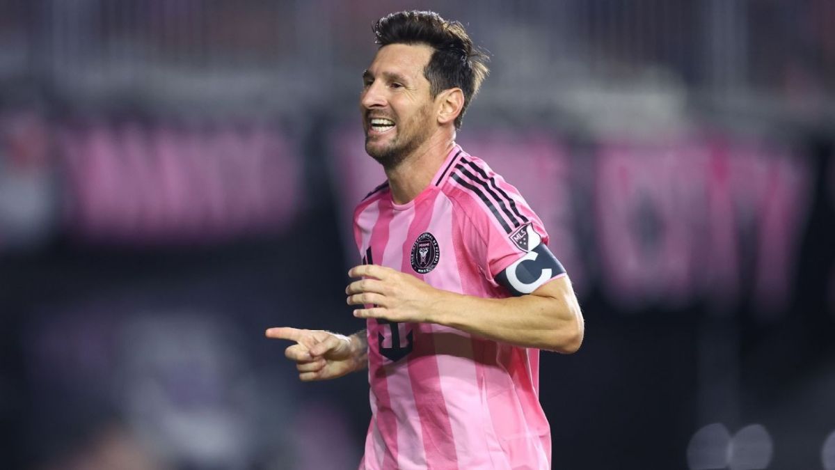 رکورد تاریخی مسی ۴۰۰ پاس گل در دوران حرفهای رکورد تاریخی مسی ۴۰۰ پاس گل در دوران حرفهای