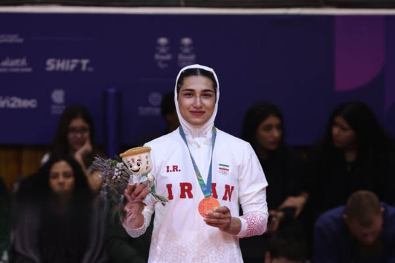 مریم بربط مدال برنز بازیهای کشورهای اسلامی ۲۰۲۵ مریم بربط مدال برنز بازیهای کشورهای اسلامی ۲۰۲۵