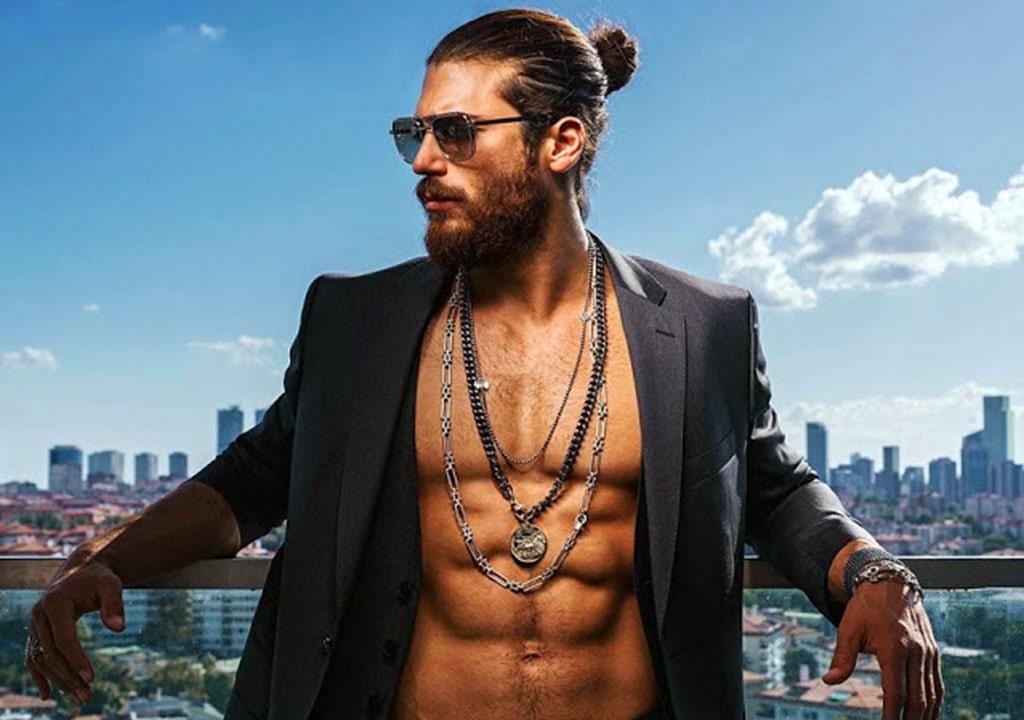 جان یامان بازیگر جذاب ترکیه جان یامان بازیگر جذاب ترکیه