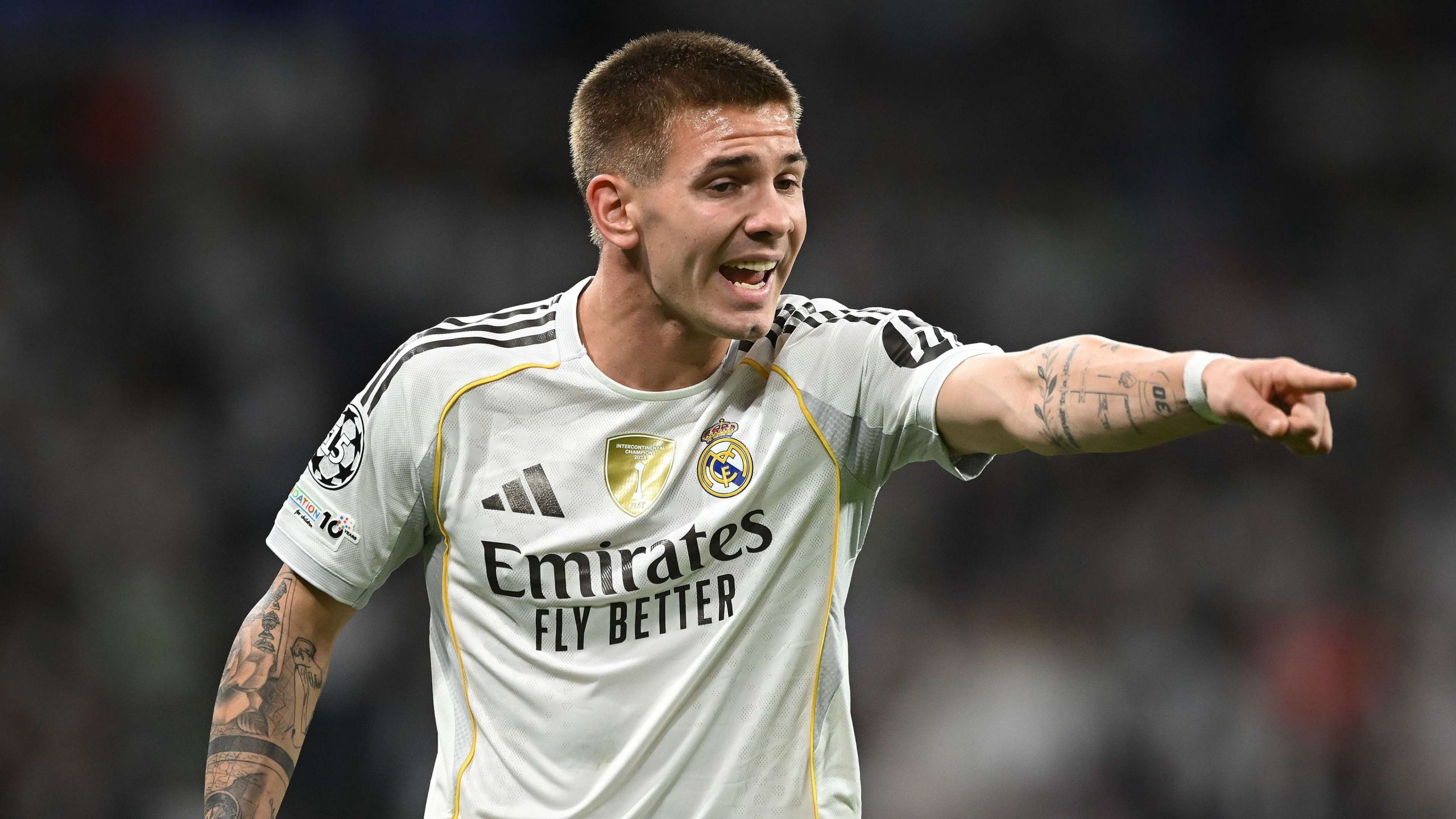 فرانکو ماستانتونو بیماری پوبالژیا دارد