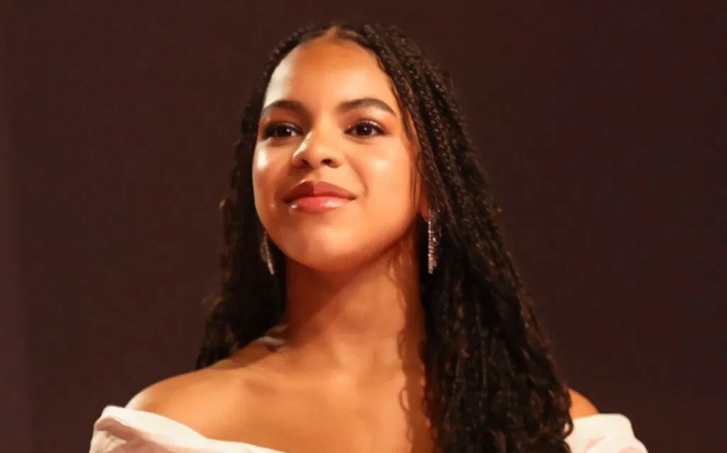 زندگینامه بلو آیوی زندگینامه بلو آیوی