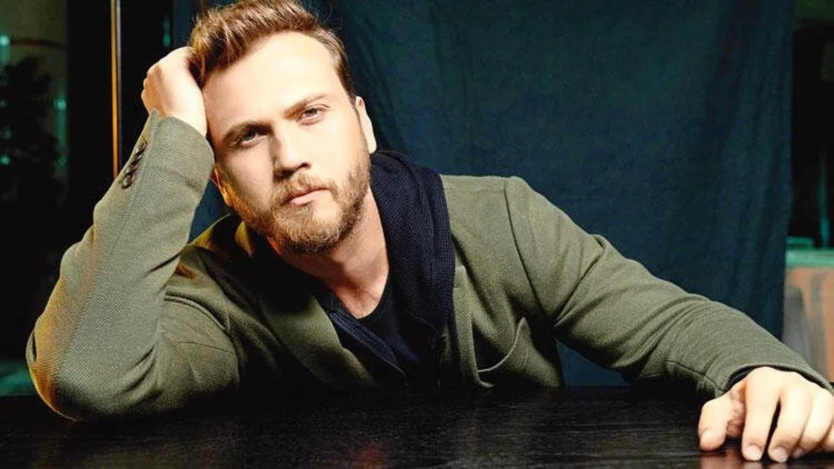 آراس بولوت اینملی بااستعداد و جذاب آراس بولوت اینملی بااستعداد و جذاب