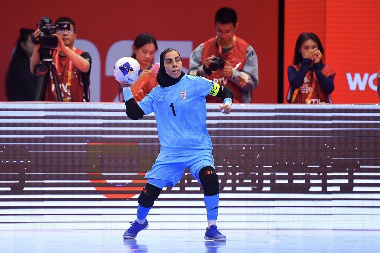 عکس پروفایل فرزانه توسلی عکس پروفایل فرزانه توسلی