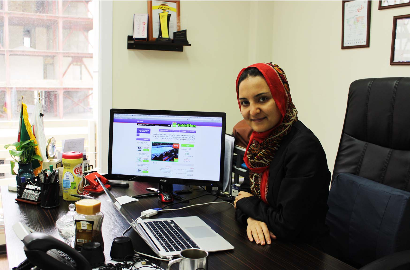 نازنین دانشور کارآفرین برتر زن ایرانی در فناوری نازنین دانشور کارآفرین برتر زن ایرانی در فناوری