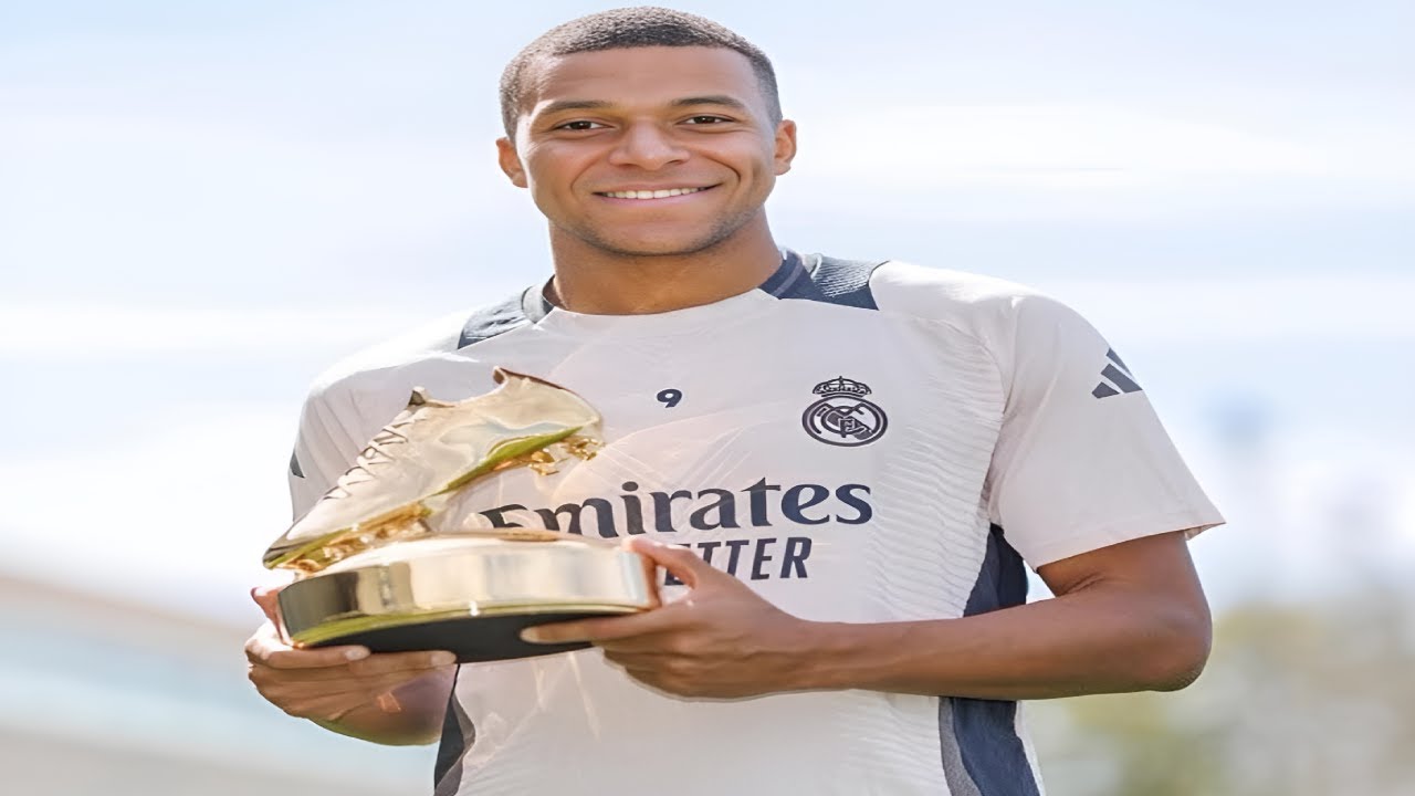 امباپه تنها بازیکن با کفش طلا در سه تورنمنت بزرگ امباپه تنها بازیکن با کفش طلا در سه تورنمنت بزرگ