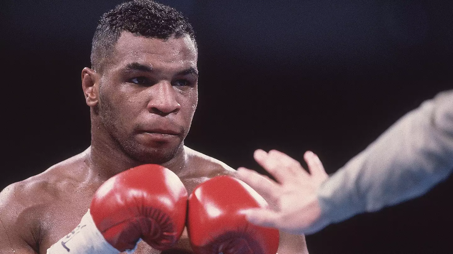 مایک تایسون غول شکستناپذیر بوکس مایک تایسون غول شکستناپذیر بوکس