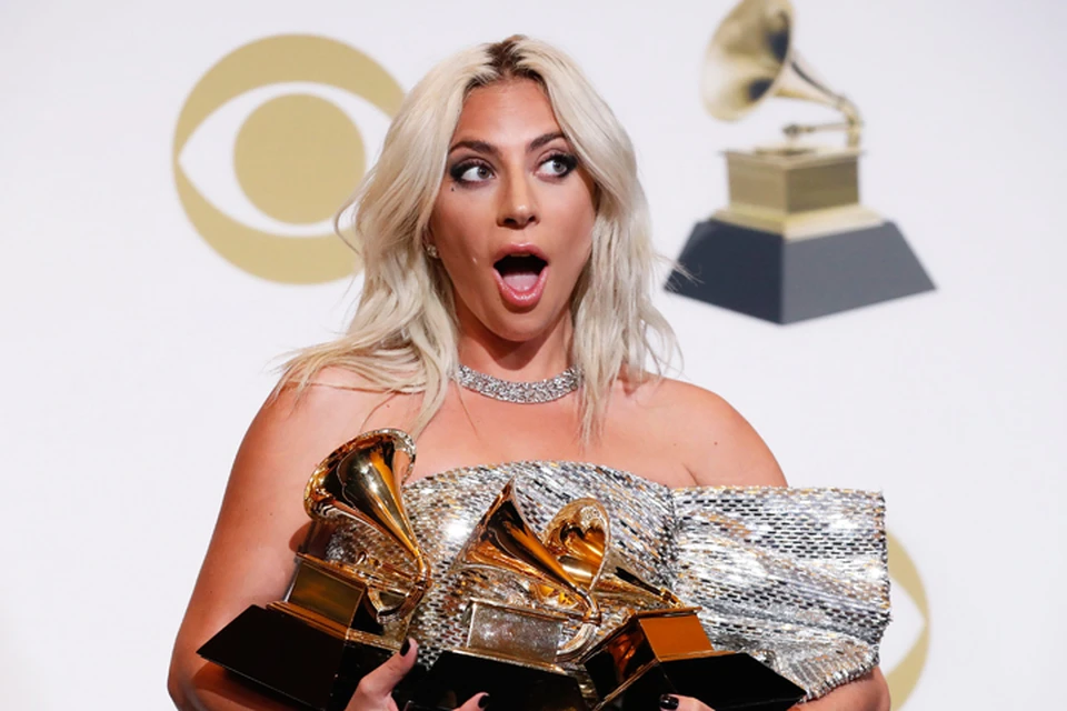 لیدی گاگا با ۷ نامزدی به گرمی برگشت لیدی گاگا با ۷ نامزدی به گرمی برگشت