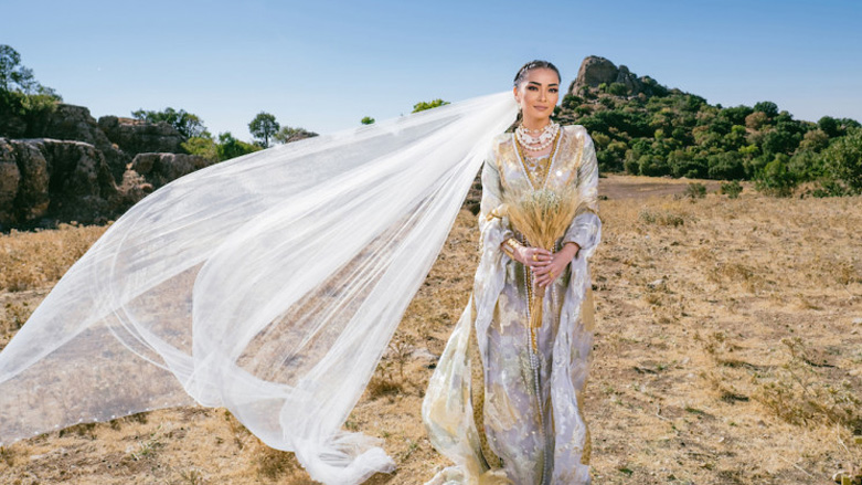 افتخار جهانی برای طراح کردتبار لارا دزهای افتخار جهانی برای طراح کردتبار لارا دزهای