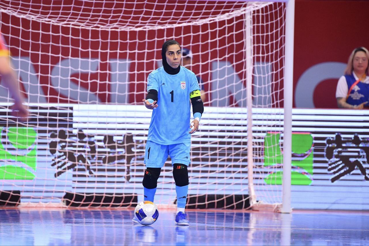 فرزانه توسلی فوتسال فرزانه توسلی فوتسال